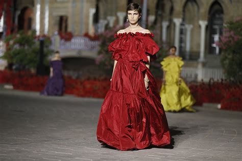 desfile dior 2022 sevilla|Así fue el espectacular desfile de Dior en Sevilla.